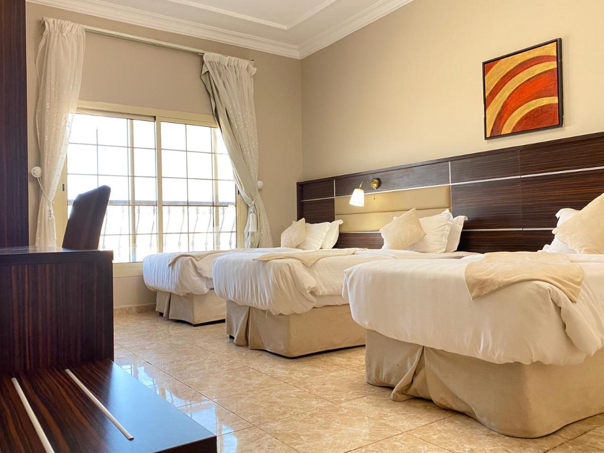 Hotel Arees Beach Rayyis Esterno foto