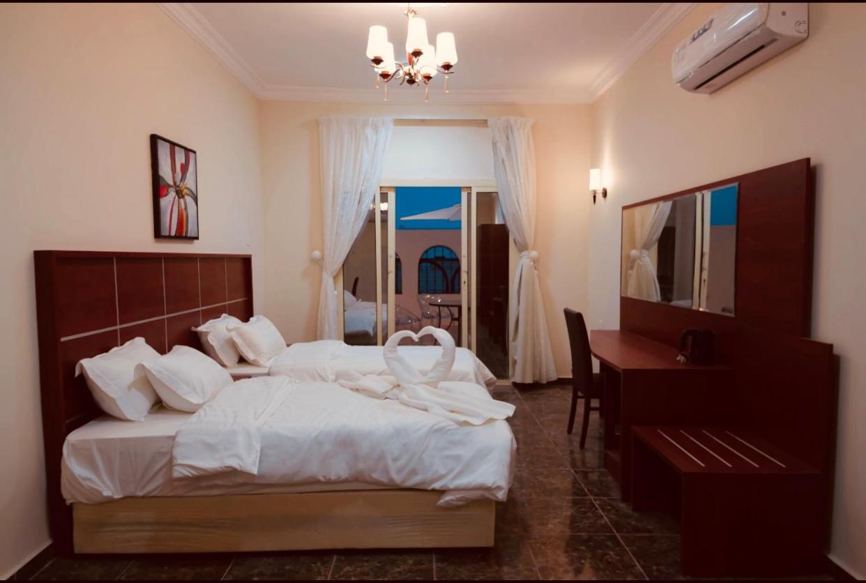 Hotel Arees Beach Rayyis Esterno foto