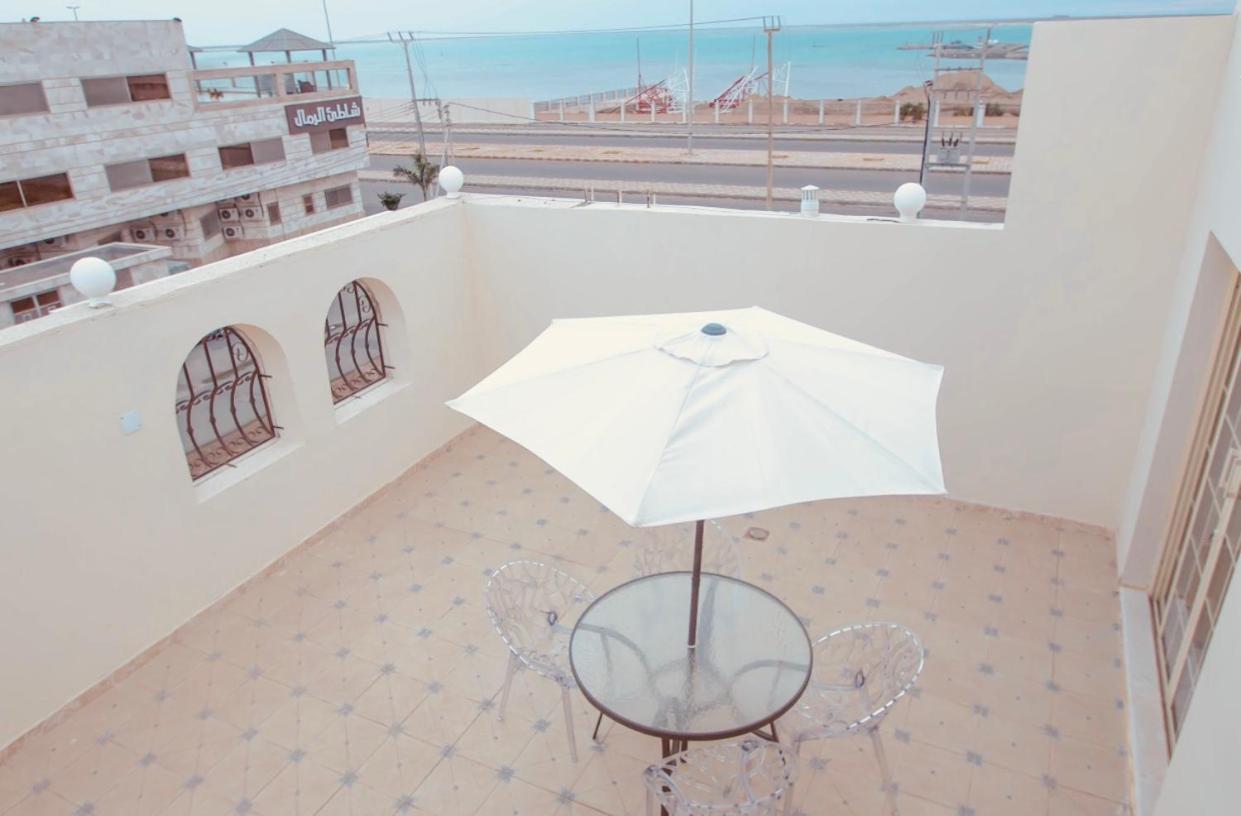 Hotel Arees Beach Rayyis Esterno foto