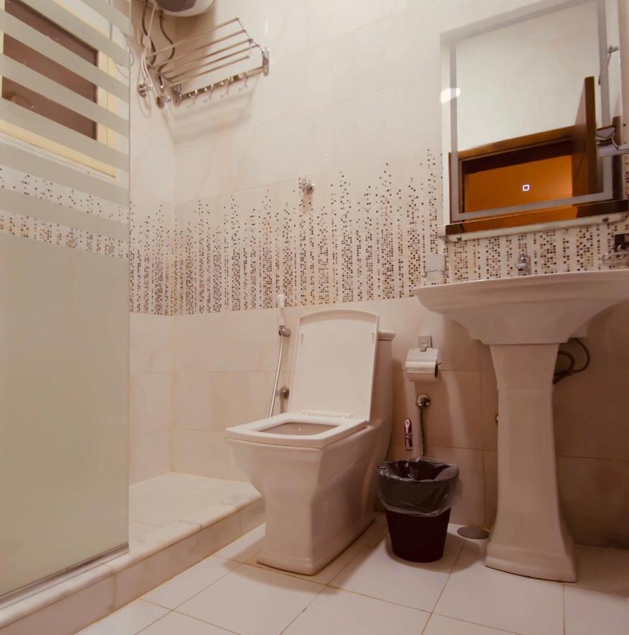 Hotel Arees Beach Rayyis Esterno foto